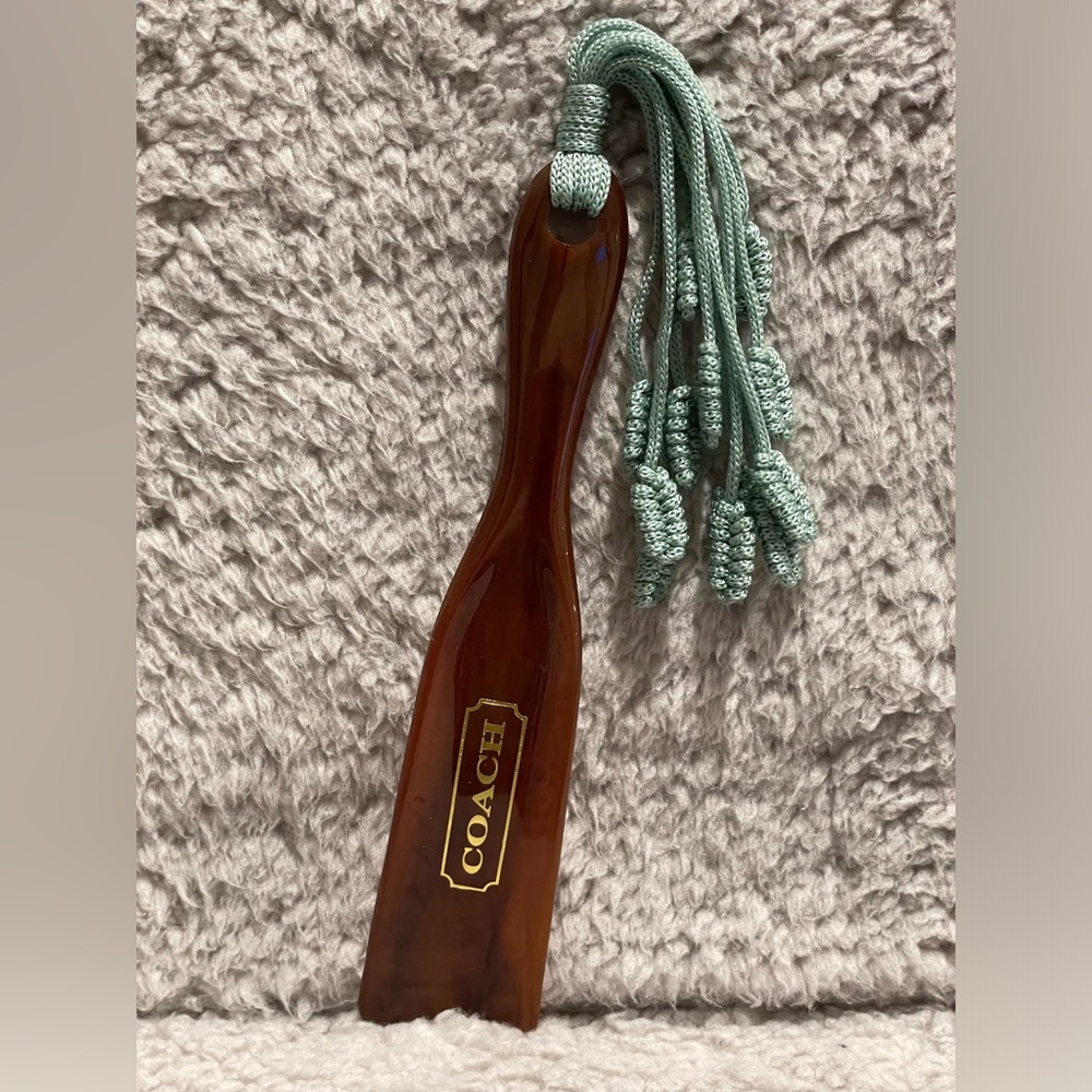 Coach Shoe Horn, Size 7 inch